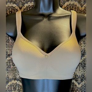 NWT Breezies Tan, Underwire, Comfort Straps Bra 34B